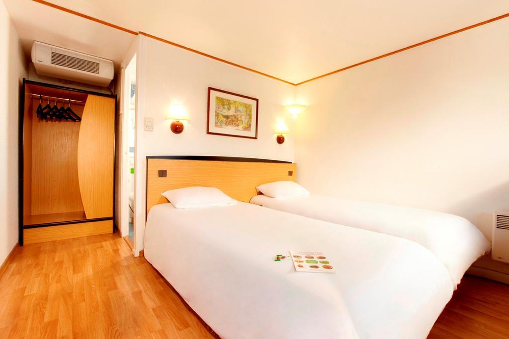 Campanile Livry-Gargan Hotel Cameră foto
