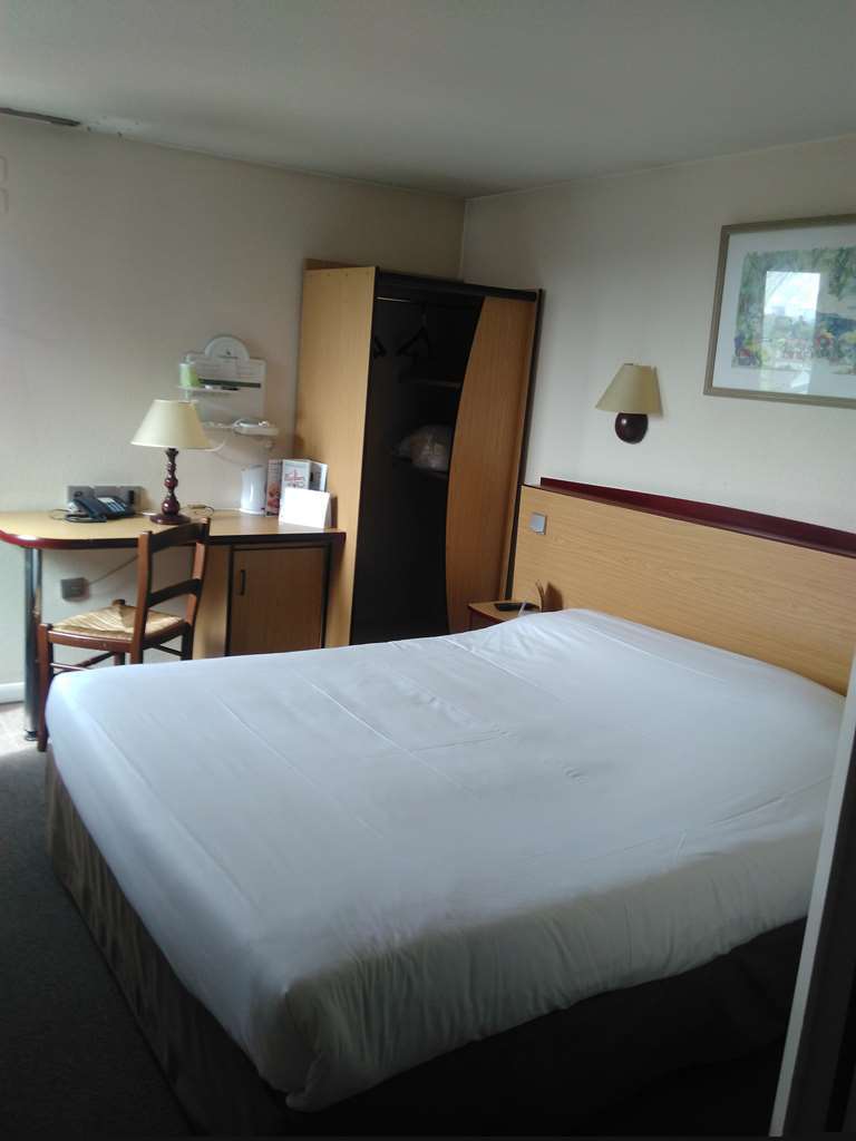 Campanile Livry-Gargan Hotel Cameră foto