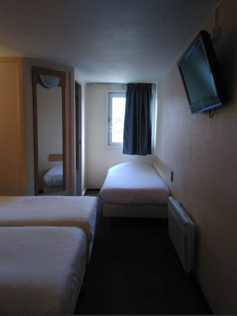 Campanile Livry-Gargan Hotel Cameră foto